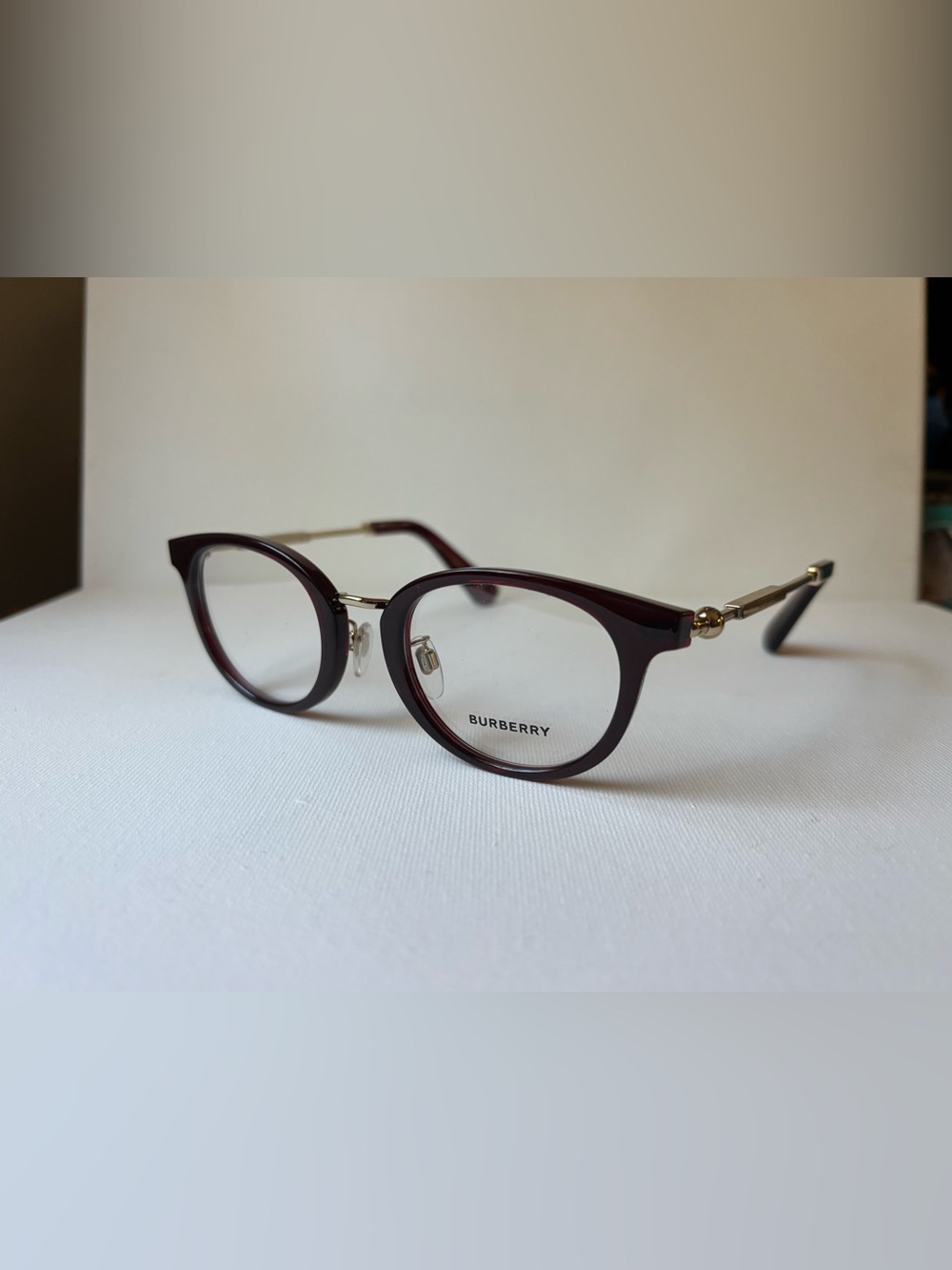 Ray-Ban Women's Round Glasses in Burgundy with Gold Temples